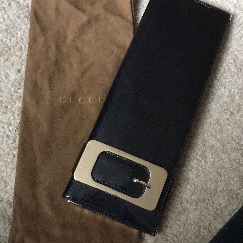 GUCCI Sparkly Slim Black Patent Leather Clutch
